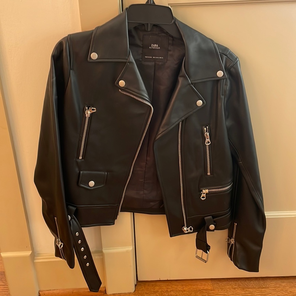 Zara leather moto jacket. Size small only worn once